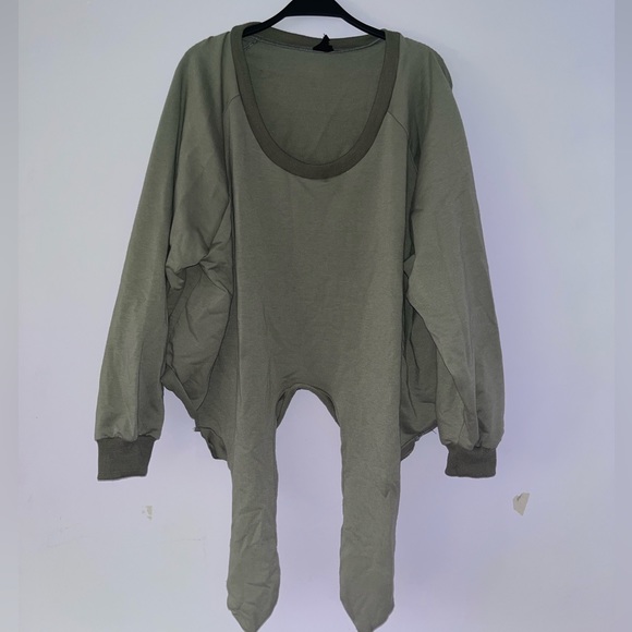 2 for 30‼️ NUDE oversized front tie crewneck - Picture 2 of 4